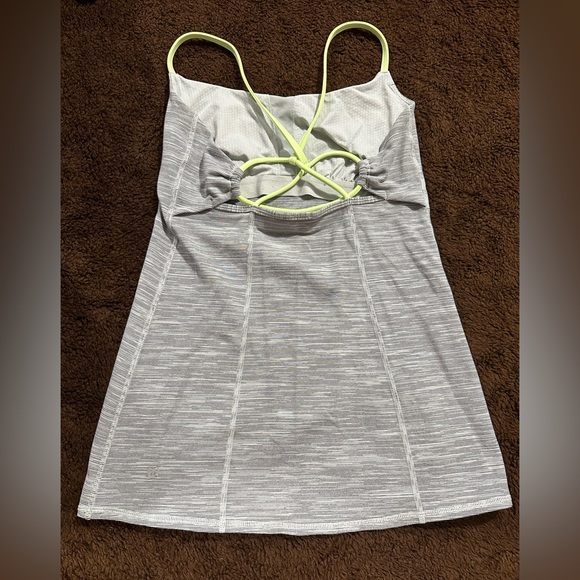 Lululemon Tank - Size 6 - Picture 2 of 4
